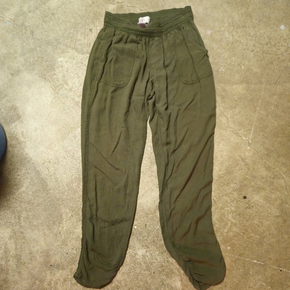 SO Summer weight Olive Casual Pants - Size Girls Small